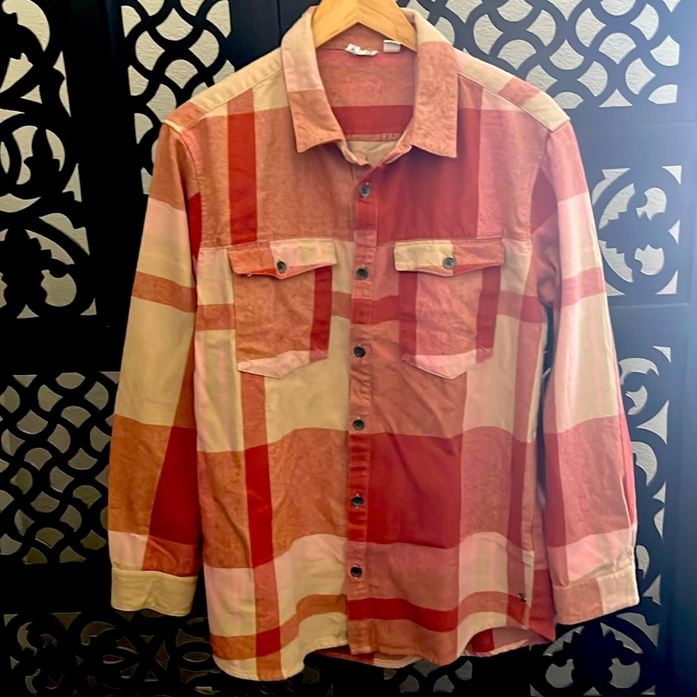 Roxy flannel size small
